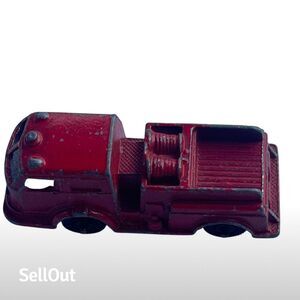 Vintage Tootsietoy Red Die-Cast Pumper‎ Fire Truck Toy